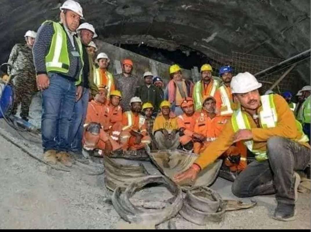 Uttrakhand Tunnel Rescue: झांसी के बहादुर परसादी लोधी व राकेश, भूपेंद्र राजपूत तीनों ने मिलकर उत्तराखंड टनल से 41मजदूरों को बाहर जीवित निकाला